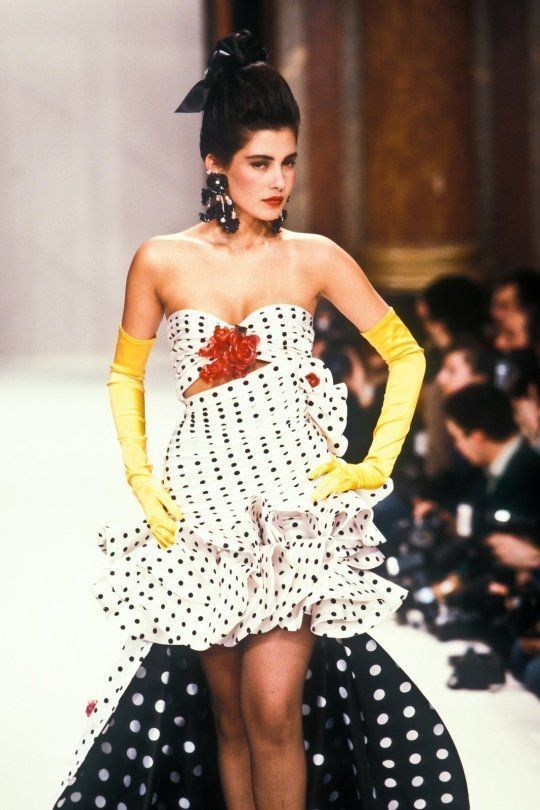 Quest'anno la moda ha messo un punto Tutto sulla romantica sensualità dei pois | Image 546509