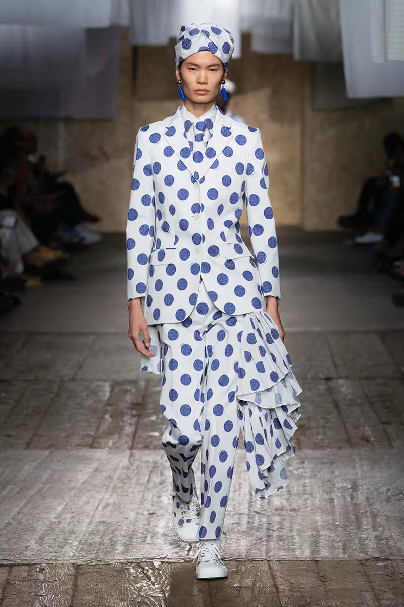 Quest'anno la moda ha messo un punto Tutto sulla romantica sensualità dei pois | Image 546570