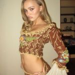 How to copy Lily-Rose Depp's makeup look During the promotion of *Nosferatu*, the actress truly shone with looks that were (literally) to die for.