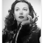 Vintage trends coming back in 2025 From '70s boho style to '80s maximalism | Image 547910