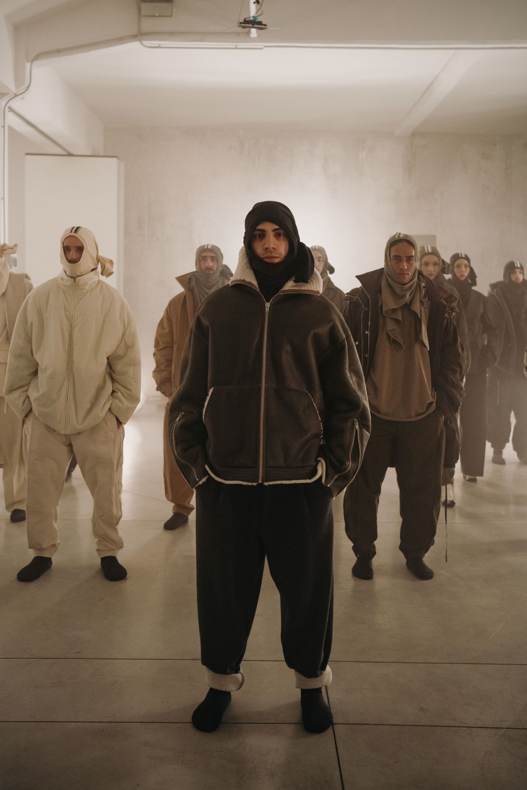 The grand debut of Mordecai at Milano Fashion Week “The Intelligence of Others” explores the DNA of contemporary Italian tailoring, with an emphasis on resilience | Image 549439