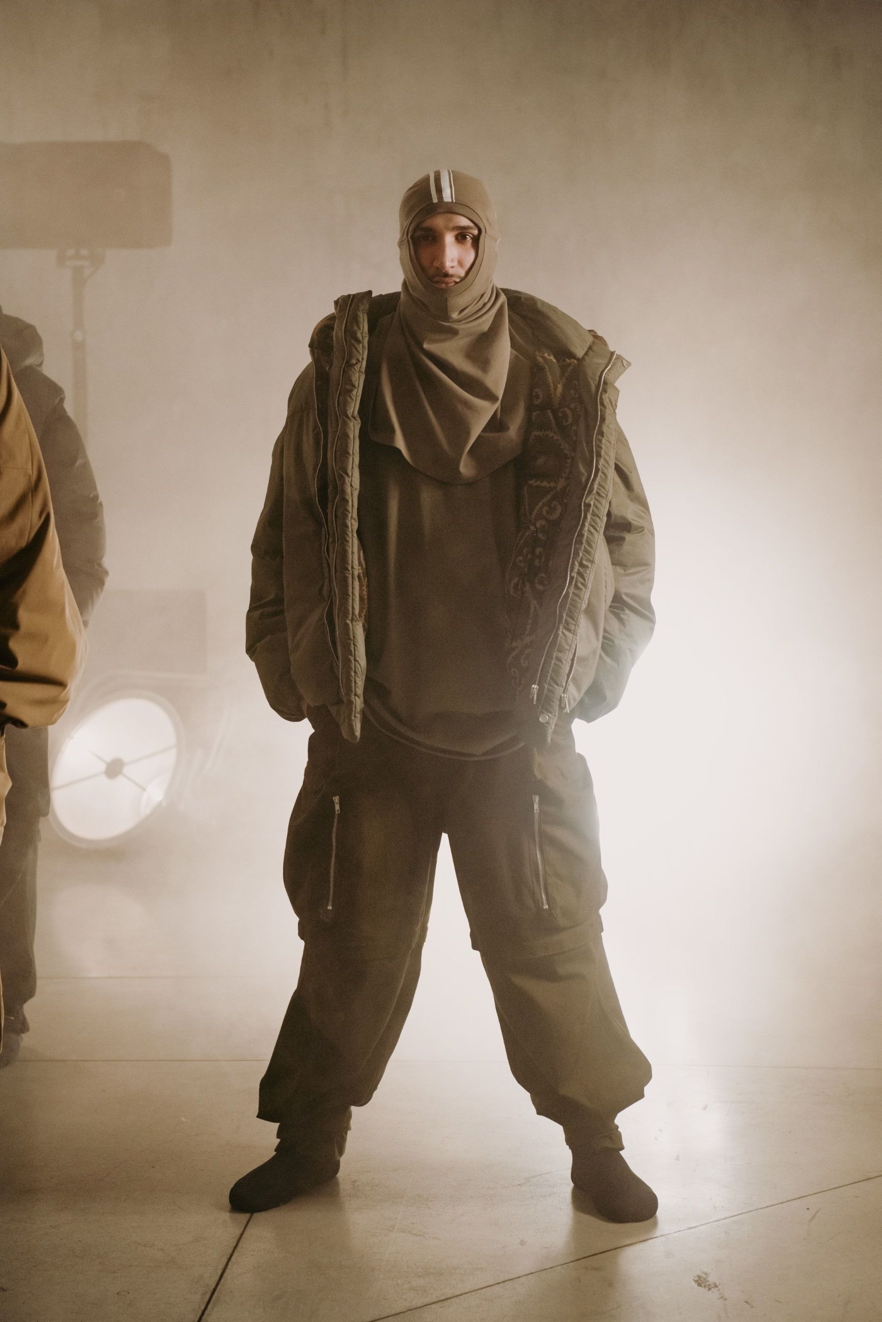 The grand debut of Mordecai at Milano Fashion Week “The Intelligence of Others” explores the DNA of contemporary Italian tailoring, with an emphasis on resilience | Image 549433