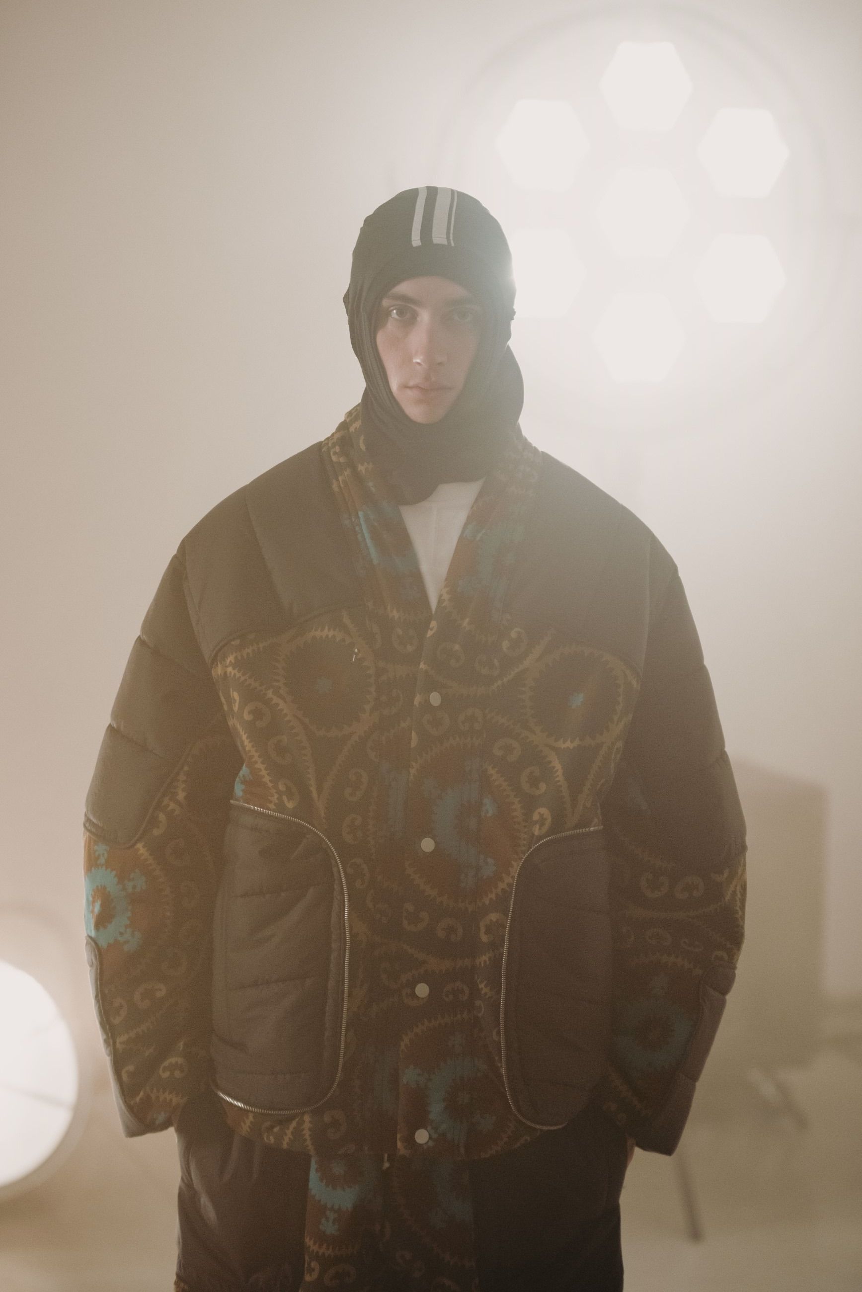 The grand debut of Mordecai at Milano Fashion Week “The Intelligence of Others” explores the DNA of contemporary Italian tailoring, with an emphasis on resilience | Image 549457