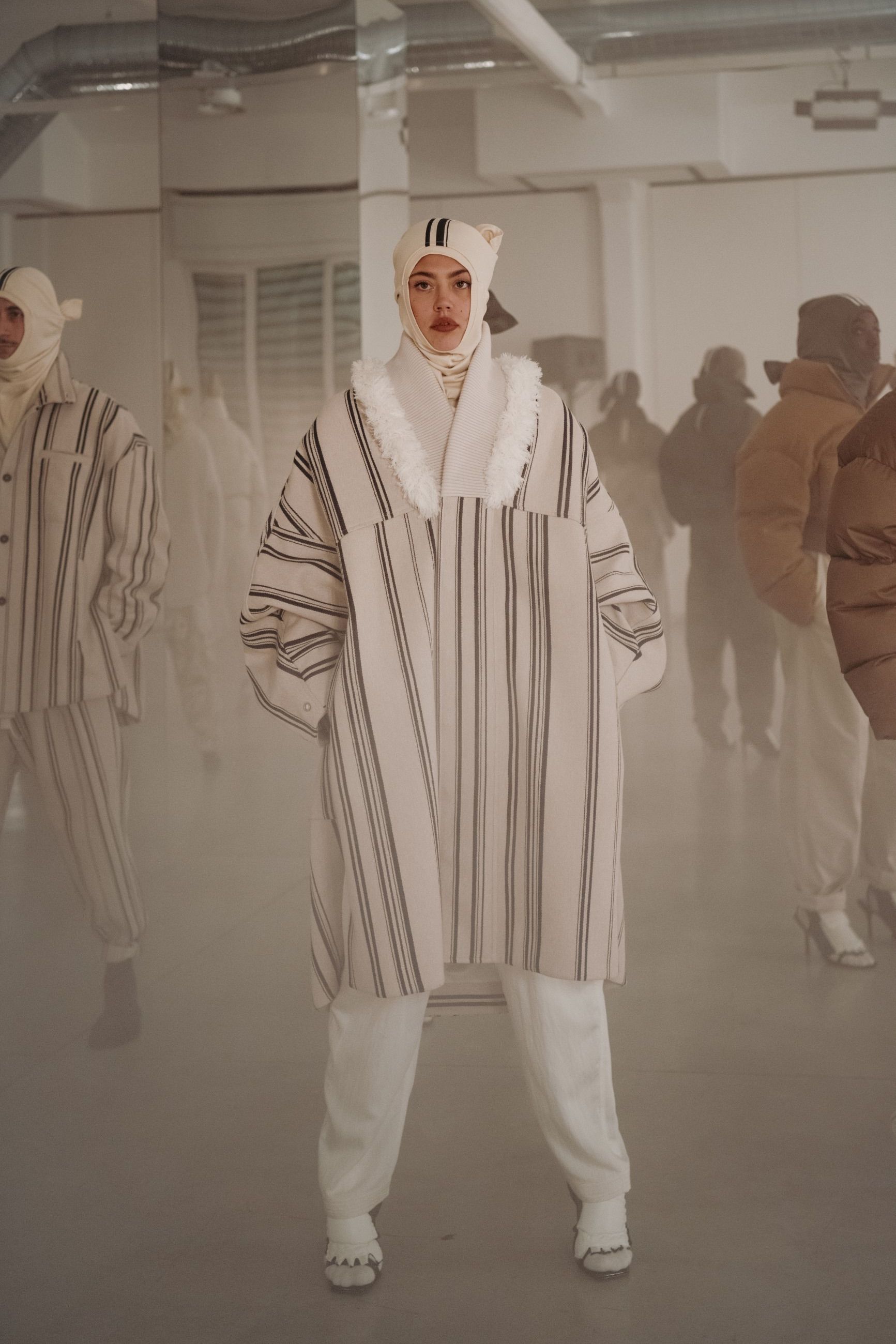 The grand debut of Mordecai at Milano Fashion Week “The Intelligence of Others” explores the DNA of contemporary Italian tailoring, with an emphasis on resilience | Image 549408