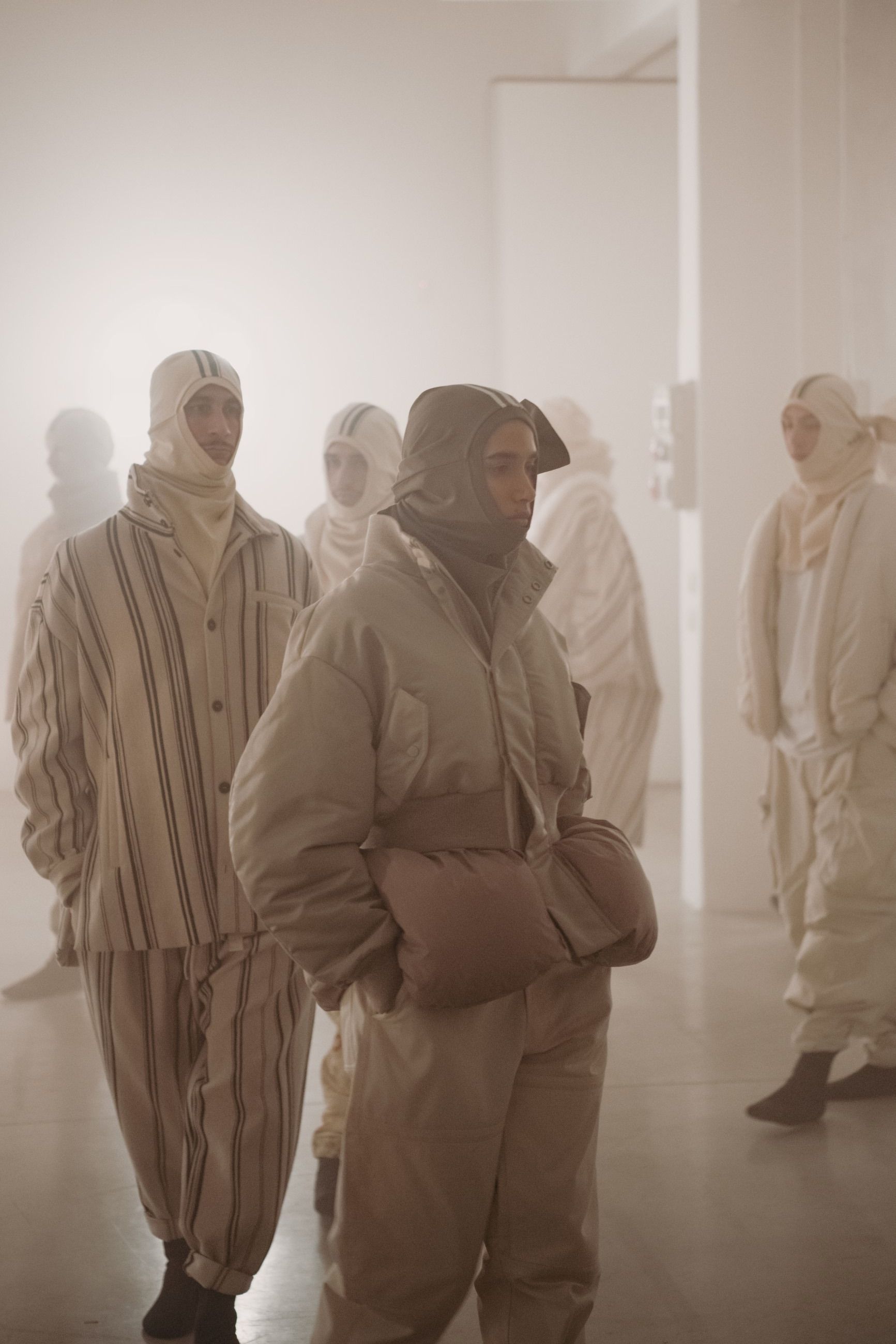 The grand debut of Mordecai at Milano Fashion Week “The Intelligence of Others” explores the DNA of contemporary Italian tailoring, with an emphasis on resilience | Image 549403