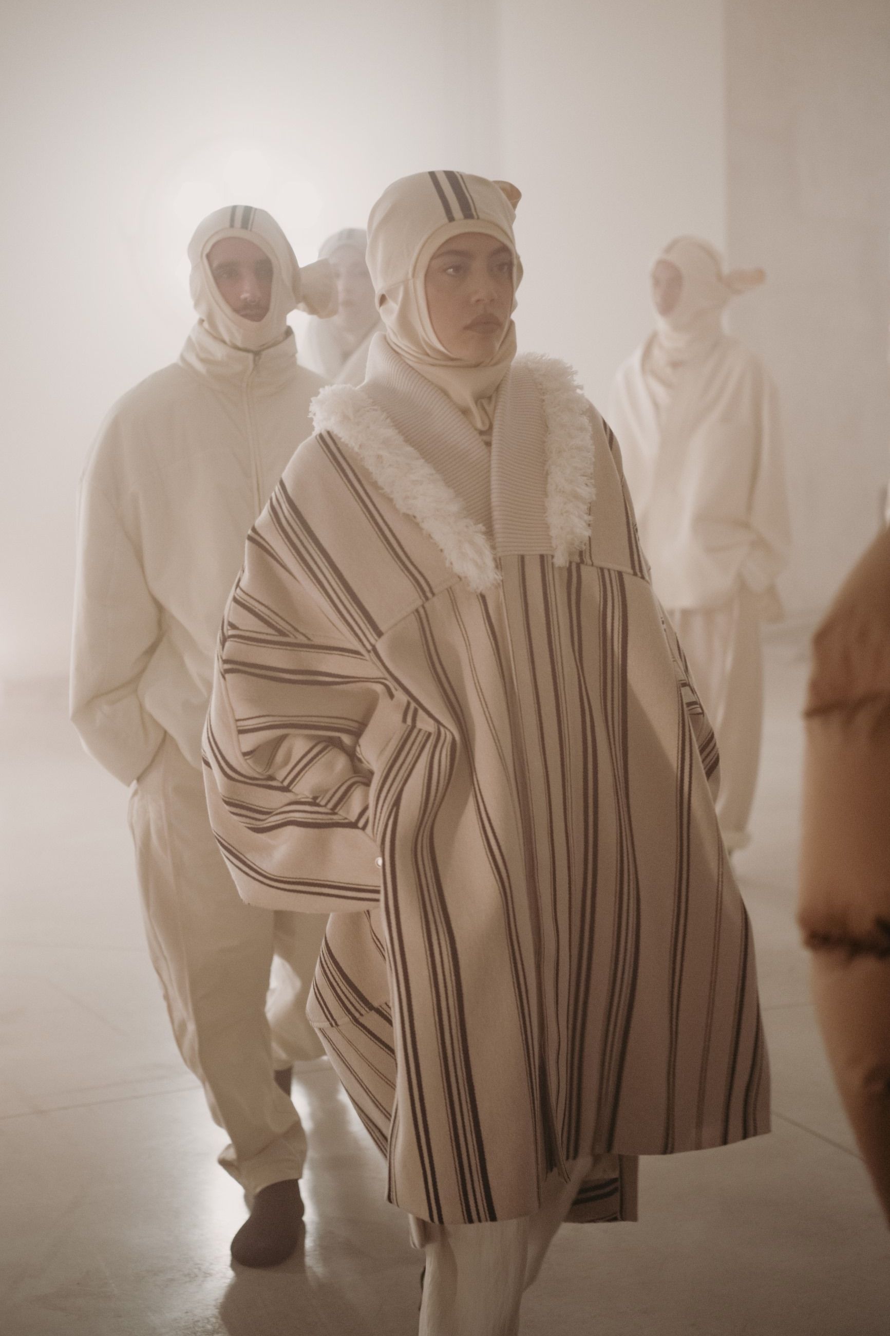 The grand debut of Mordecai at Milano Fashion Week “The Intelligence of Others” explores the DNA of contemporary Italian tailoring, with an emphasis on resilience | Image 549401