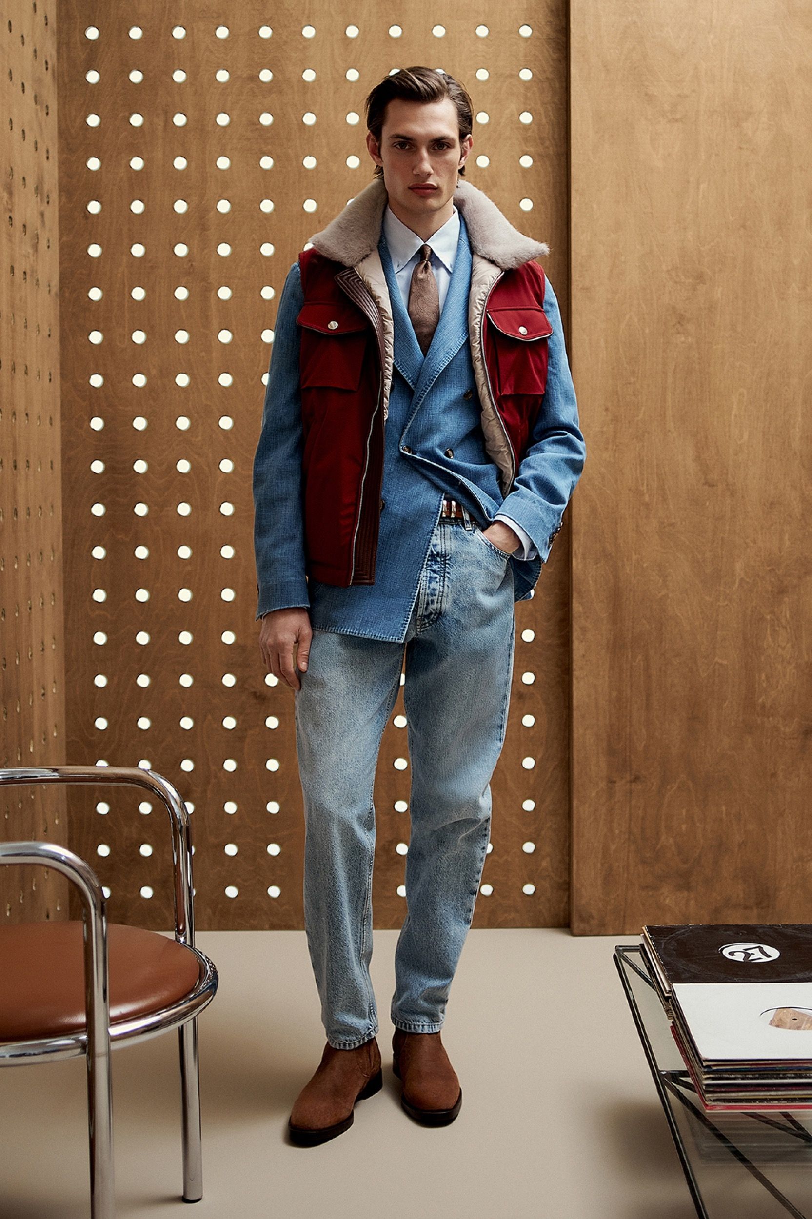 L’inverno di Brunello Cucinelli si accende di colore per la collezione FW25 Un nuovo equilibrio tra sartorialità e quotidianità | Image 549097