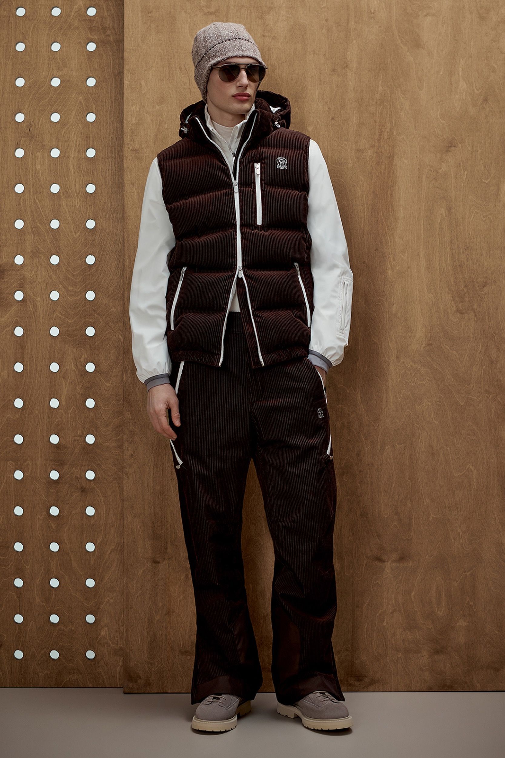 ダウンベスト BRUNELLO CUCINELLI FW25 Logo vest (MG9277778 C9663) Brunello Cucinelli - Navy Blue Down Vest | Mitchell Stores