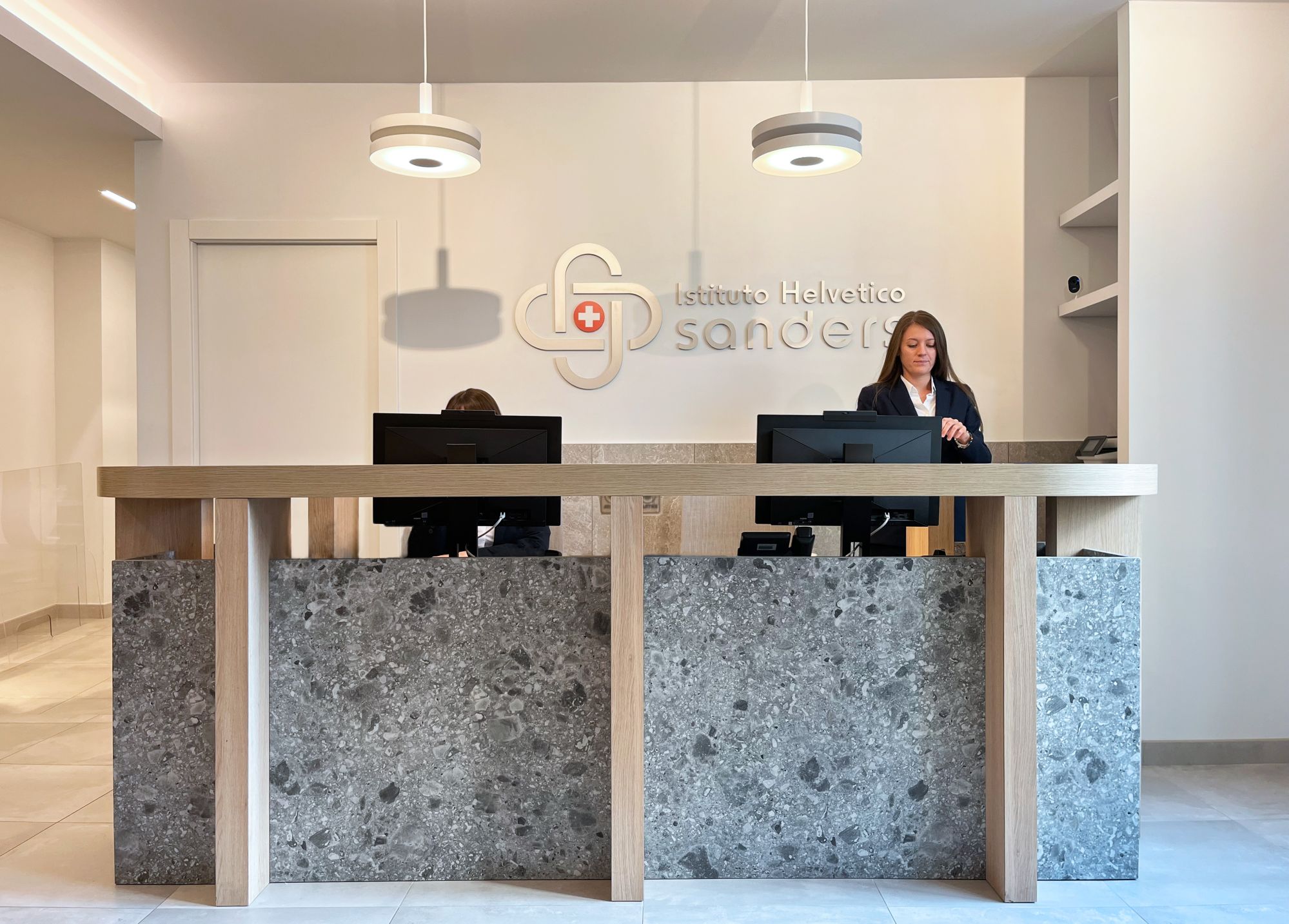 Abbiamo fatto un deep dive nel mondo della prevenzione della caduta dei capelli Con Biancamaria Mancini dell'Istituto Helvetico Sanders | Image 551493