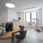 Abbiamo fatto un deep dive nel mondo della prevenzione della caduta dei capelli Con Biancamaria Mancini dell'Istituto Helvetico Sanders | Image 551494