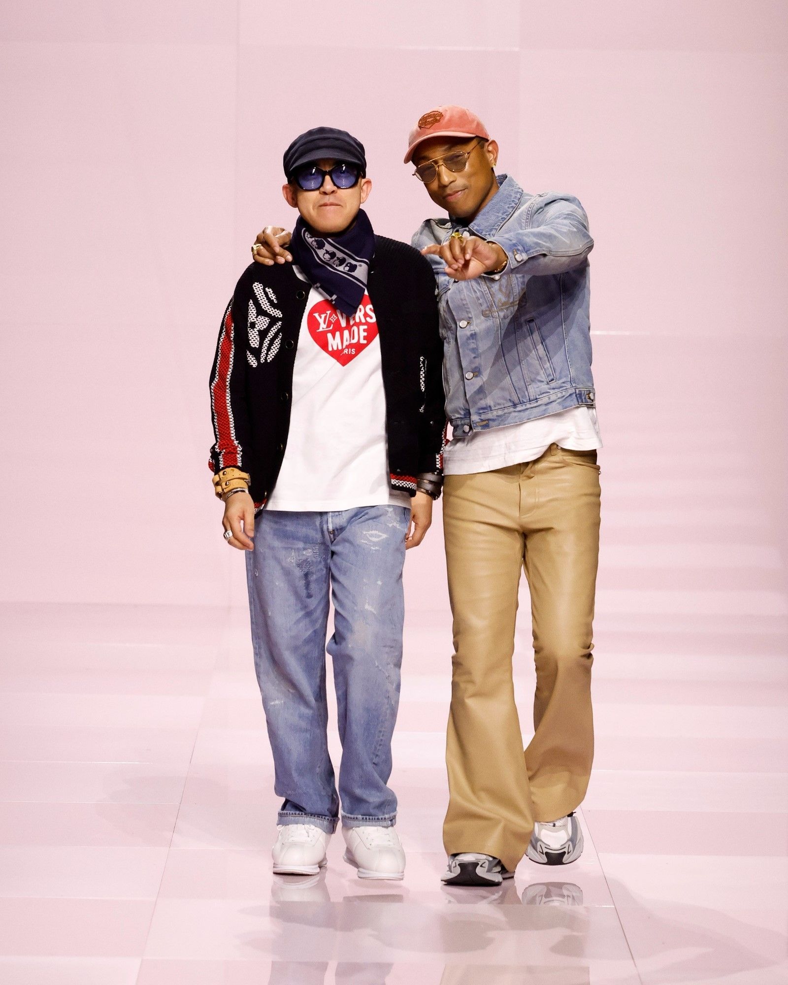 La stupenda modernità del Louis Vuitton di Pharrell e Nigo  Il menswear firmato dal dinamico duo è un lucido, ottimistico riflesso dei nostri tempi