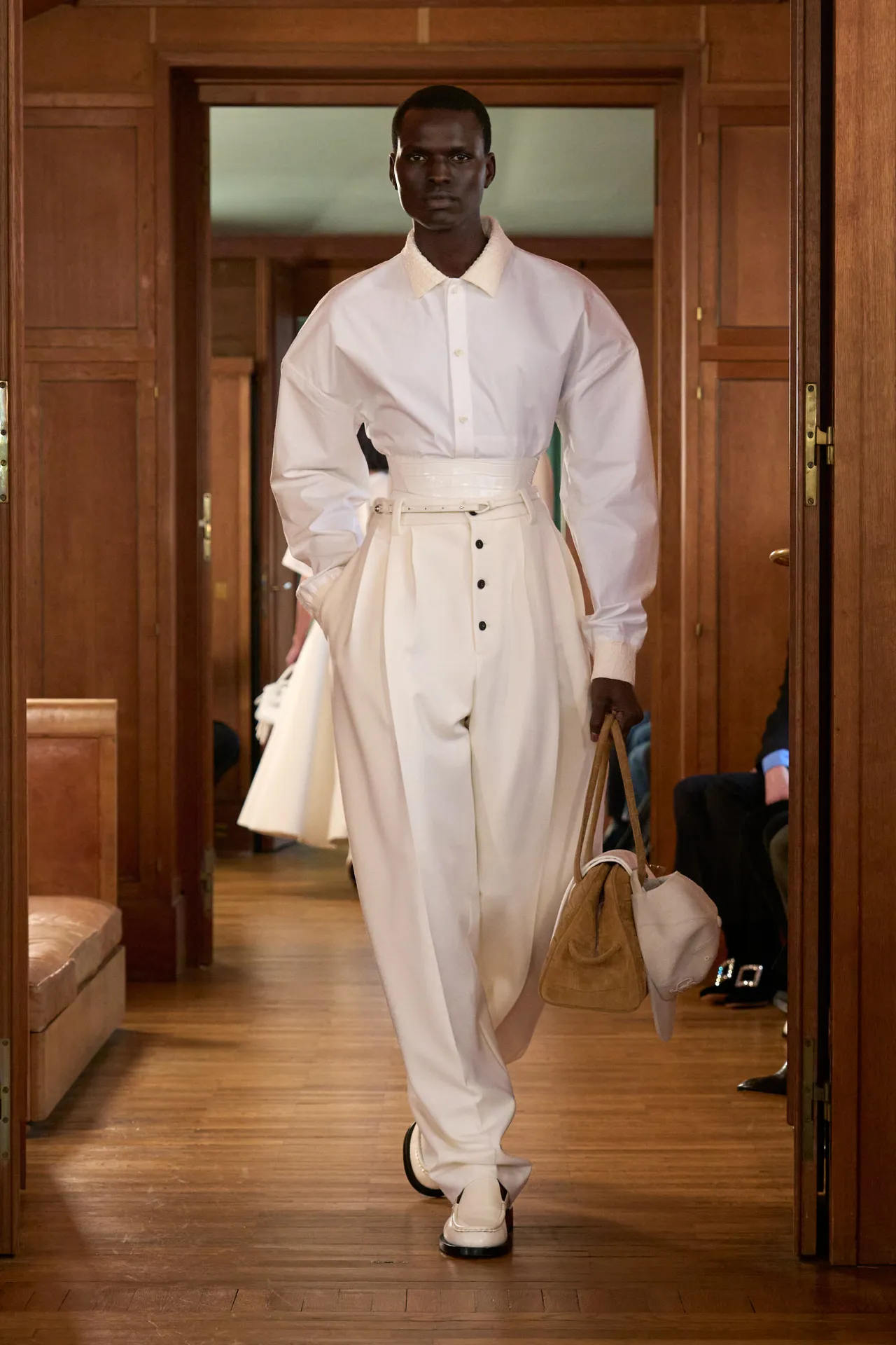 Jacquemus FW25: A Romantic Waltz Between America and France