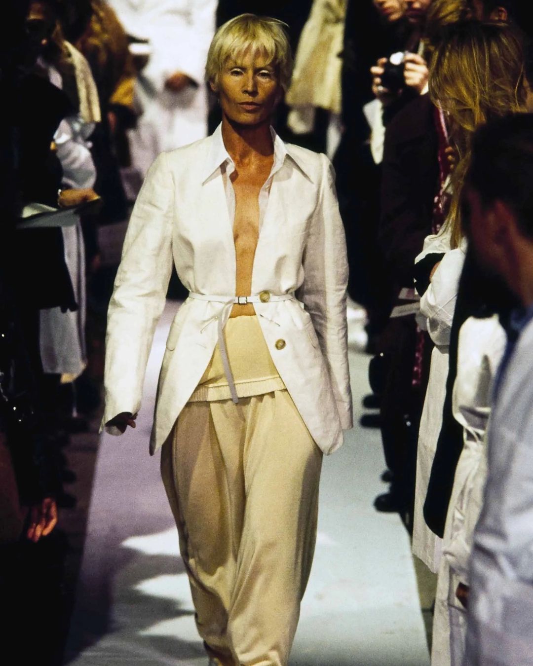 Margiela breaks fashion auction records in France The buzz around the SS90 collection exceeds expectations