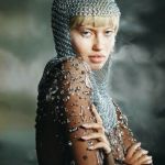 Is it time to style your hair like in the Middle Ages The Weirdieval aesthetic is taking over beauty too, and girls are falling in love again with elaborate braids and wavy locks | Image 553947