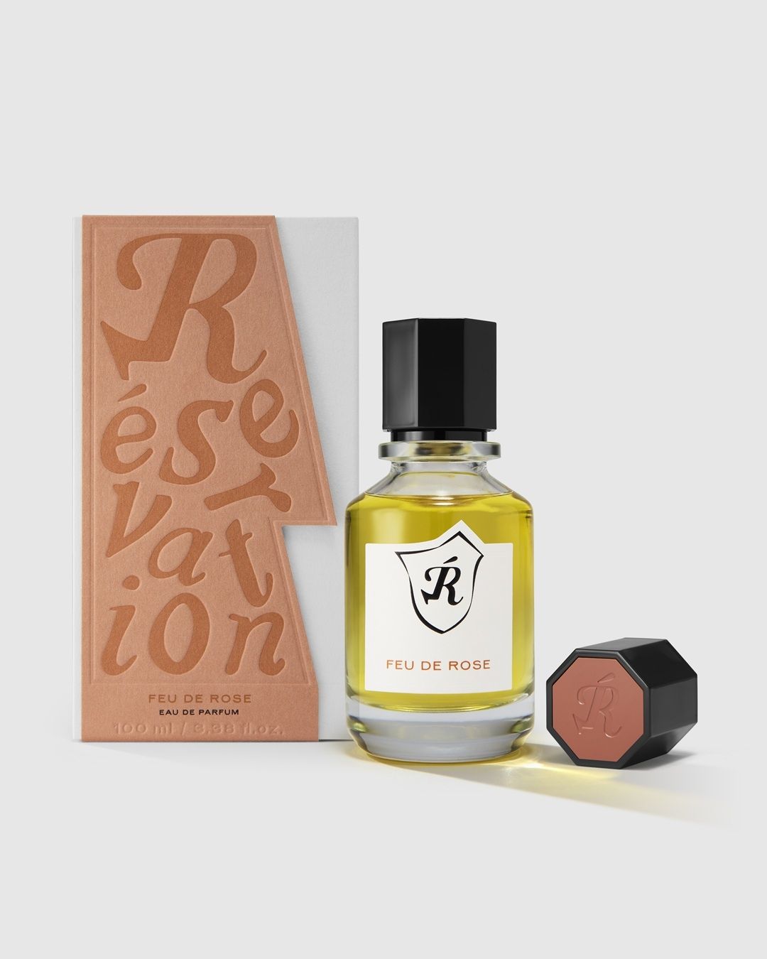 Réservation, the haute couture perfumes of Francesco Ragazzi The founder of Palm Angels enters the world of perfumery with a collection that evokes decadence, sophistication, and lightheartedness | Image 555827