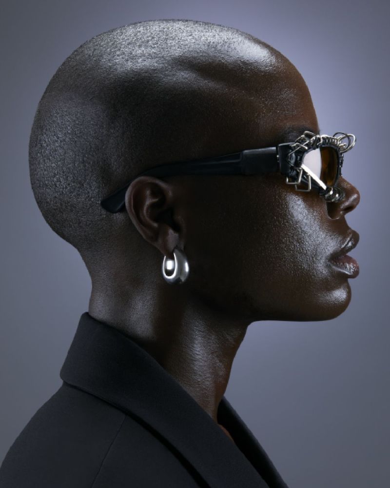 Sandra Mujinga stuns in the new Kuboraum LTD Edition Mask E21