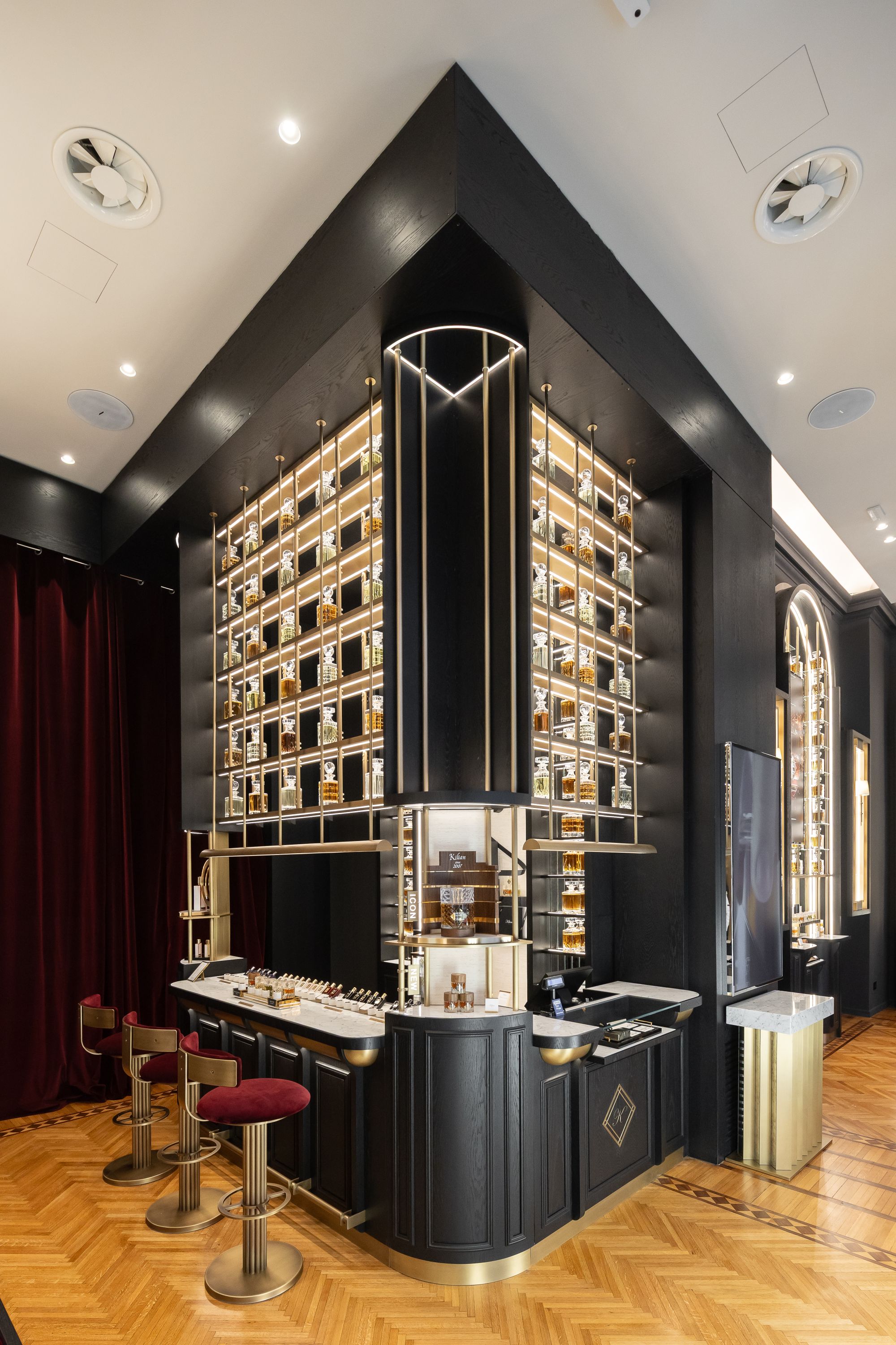 Kilian Hennessy: Il profumo deve essere un piacere Intervista al founder di Kilian Paris | Image 556965