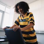 Una giornata in ufficio con lo Young Boys Societas e il club presentano una collezione lifestyle incentrata sul workwear | Image 558512