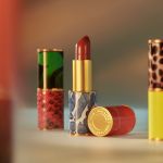 Dries Van Noten Beauty: makeup becomes art A mix of elegance, creativity and attention to the environment for a makeup that tells a story. | Image 560386