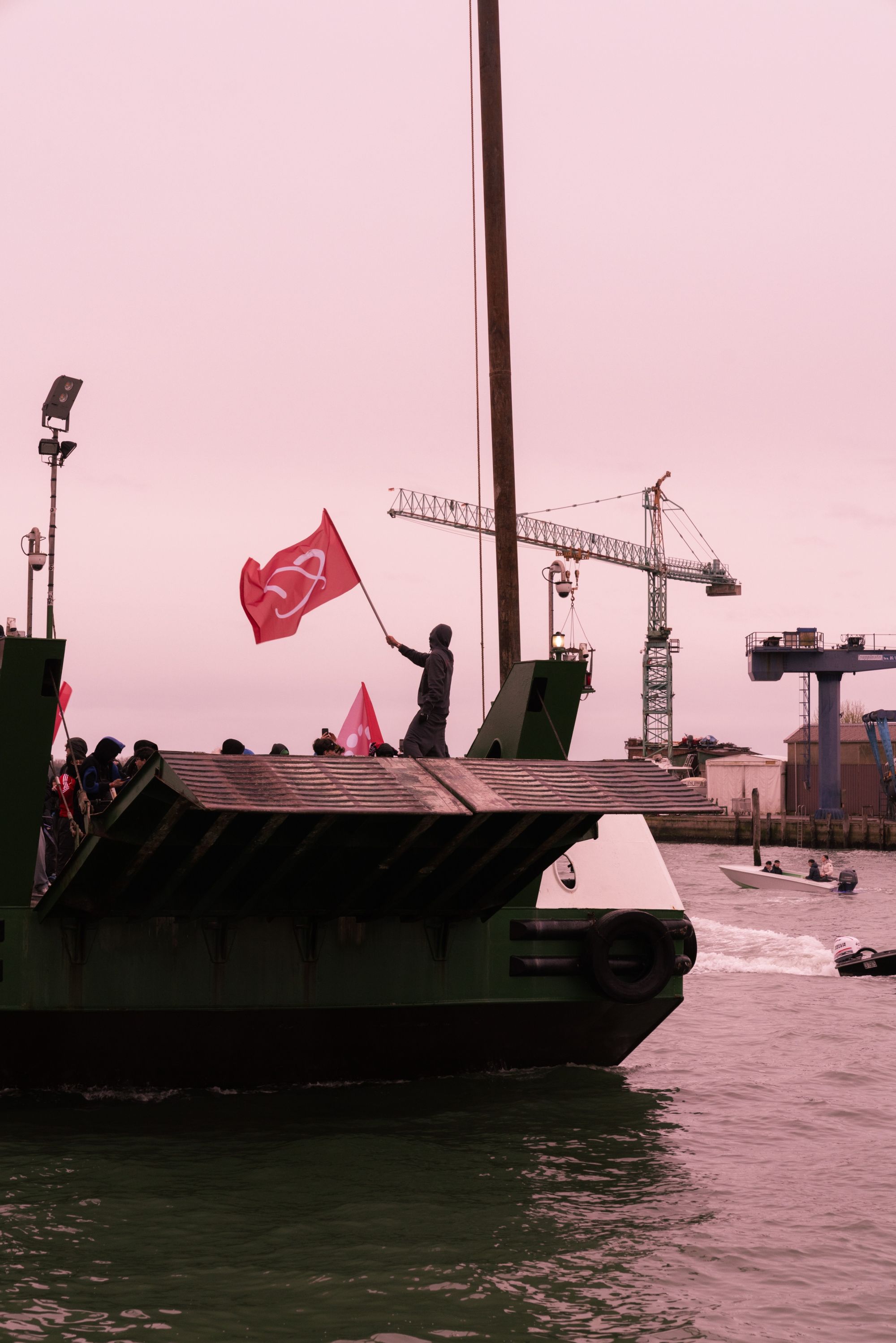 Nike Air Max Dn8's rebel soul conquer Venice Sports, music, and street culture merge in a unique event at the Arsenale | Image 561192