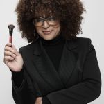 Lori Taylor Davis: I want everyone to simply look like themselves Interview with the Global Pro Lead Artist of Smashbox