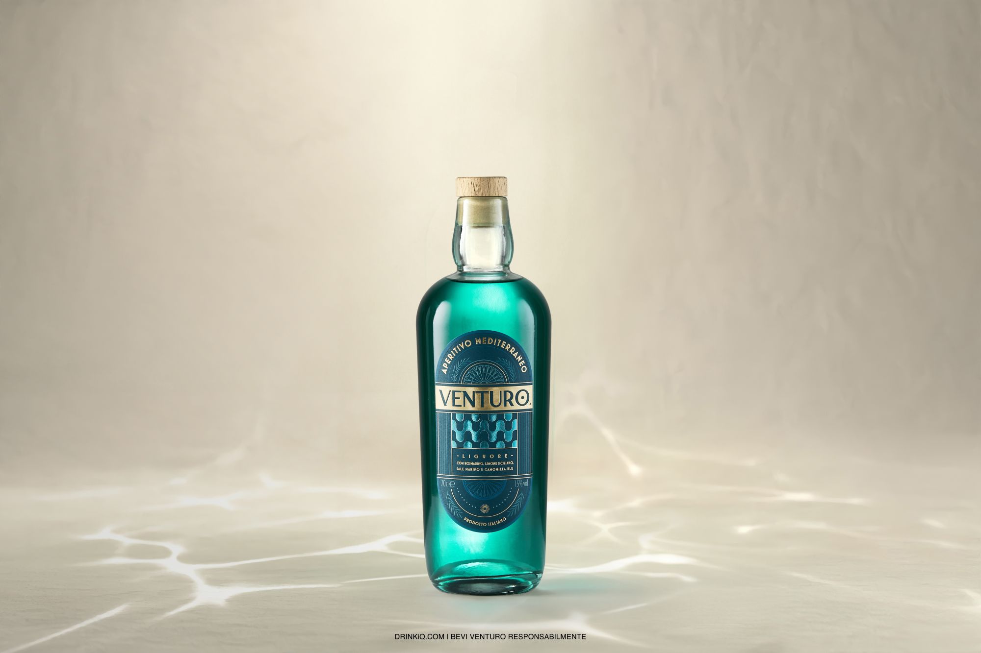 VENTURO Aperitivo Mediterraneo tinge di blu i migliori locali in 10 città italiane Il distillato che porta il rituale dell’aperitivo a un livello superiore dà vita a un calendario di eventi esperienziali nei migliori cocktail bar italiani | Image 563234