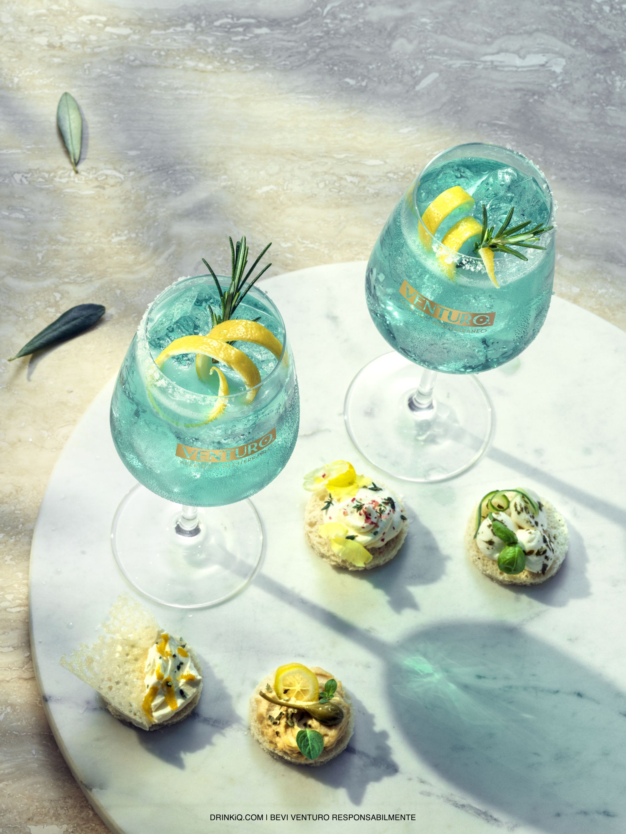 VENTURO Aperitivo Mediterraneo tinge di blu i migliori locali in 10 città italiane Il distillato che porta il rituale dell’aperitivo a un livello superiore dà vita a un calendario di eventi esperienziali nei migliori cocktail bar italiani | Image 563229