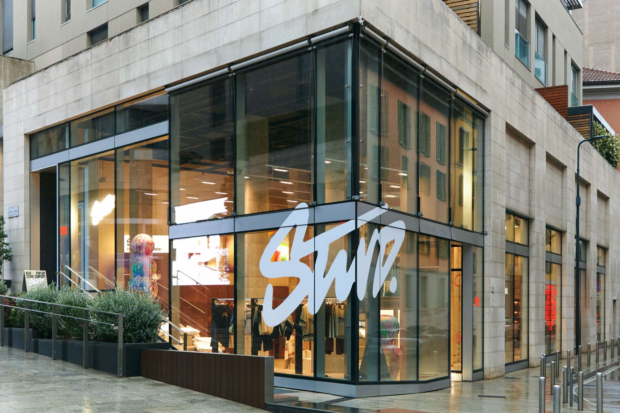 Pull&Bear apre il primo negozio di STWD al mondo a Milano Il pop-up sarà in Via Capelli per due mesi, a partire dal 17 aprile | Image 563757