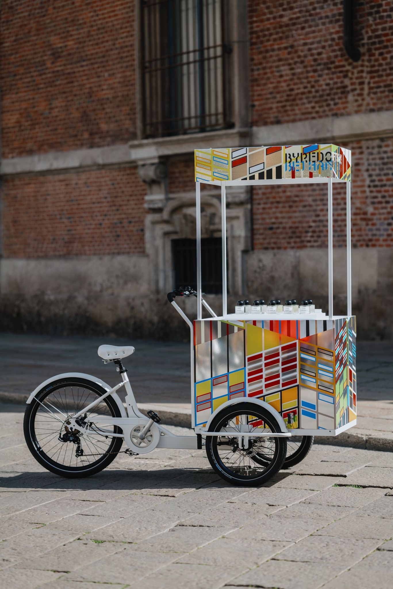 Bethan Laura Wood: Il profumo può abitare lo spazio visivo Abbiamo chiacchierato con l'artista che durante la Design Week ha collaborato con Byredo | Image 563876