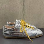 Alexa Chung sells her wardrobe on Vinted Everything we know about the collaboration between the British it girl and the platform selling second-hand clothes | Image 563968