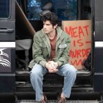 L'amore, in teoria deconstructs the male figure and shows us that there is hope Despite the flaws, the film with Nicola Maupas is a lifesaver
