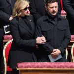 What did Zelensky wear for the Pope's funeral? Dressing in mourning without forgetting your military dress code
