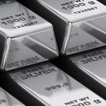 Dovremmo iniziare a investire in argento? Magari non proprio investire tutto, ma sicuramente scommetterci su