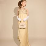 Cosa indossare a un matrimonio nel 2025 Dal rosso al butter yellow, Klarna svela i trend più hot per gli outfit da cerimonia