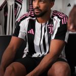 Juventus e adidas presentano la nuova maglia Home Un omaggio alla storia e alla tradizione del club