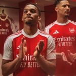 The new Home jersey of Arsenal for the 2025/26 season No exceptions on colors, we go back to red and white