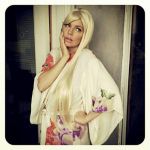 Fergie looks like Lindsay Lohan for Halloween Her new Halloween dress