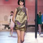 Metallic is the sizzling (and surprisingly versatile) trend for spring/summer 2025 Quicksilver on the skin, but also gold, bronze, and metallic finishes | Image 567648