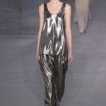 Metallic is the sizzling (and surprisingly versatile) trend for spring/summer 2025 Quicksilver on the skin, but also gold, bronze, and metallic finishes | Image 567651