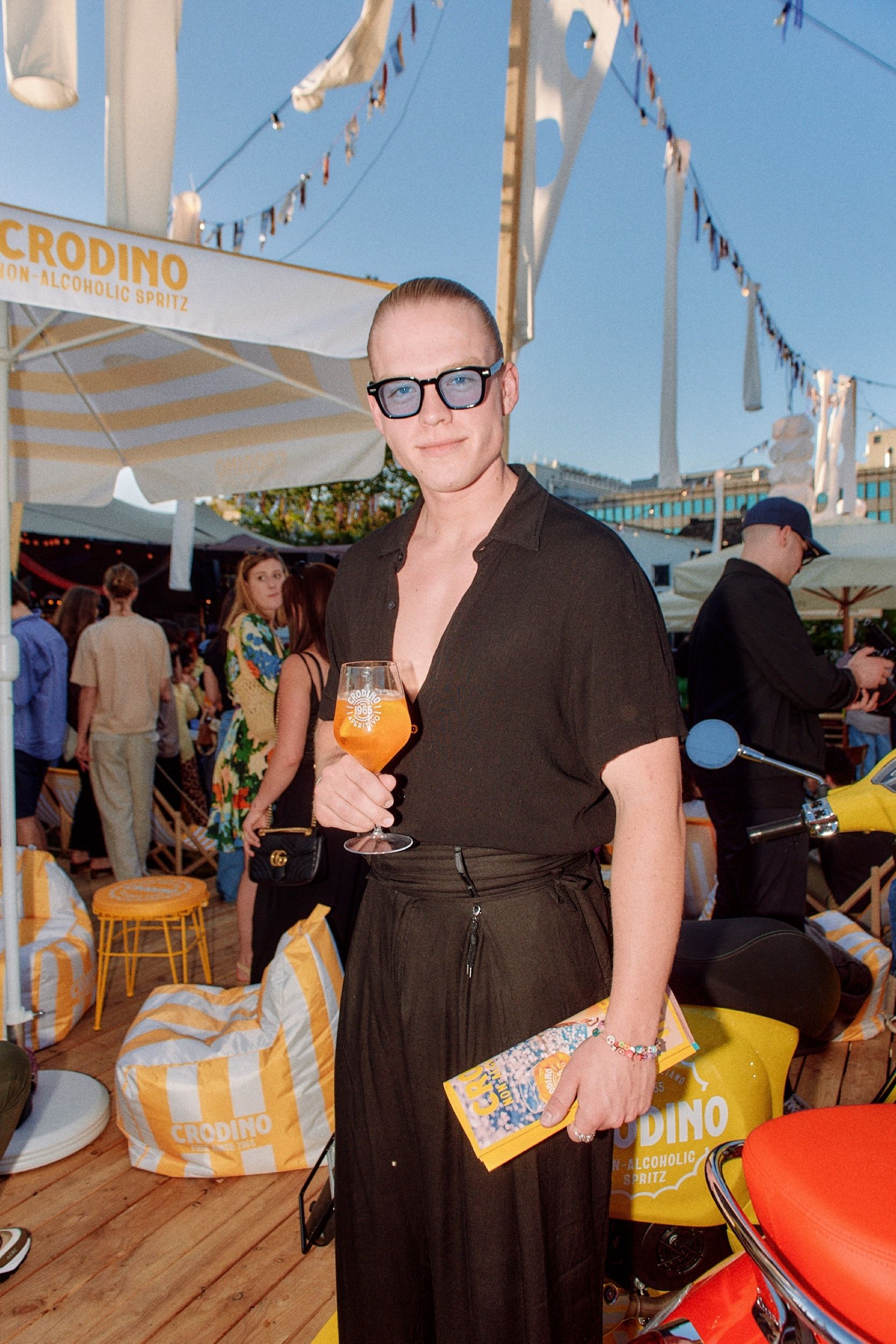 What went down at the opening of Chiosco Crodino in Zurich After the London success, Crodino Non-Alcoholic Spritz opens the Swiss summer season | Image 568446