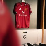 Un tributo a Old Trafford: la nuova Home jersey del Manchester United adidas ha preso ispirazione dal Theater of Dreams
