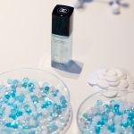 According to Chanel Beauty, research and sustainability go hand in hand On the occasion of the launch of the new Hydra Beauty Micro Serum, we interviewed experts of camellias | Image 569754