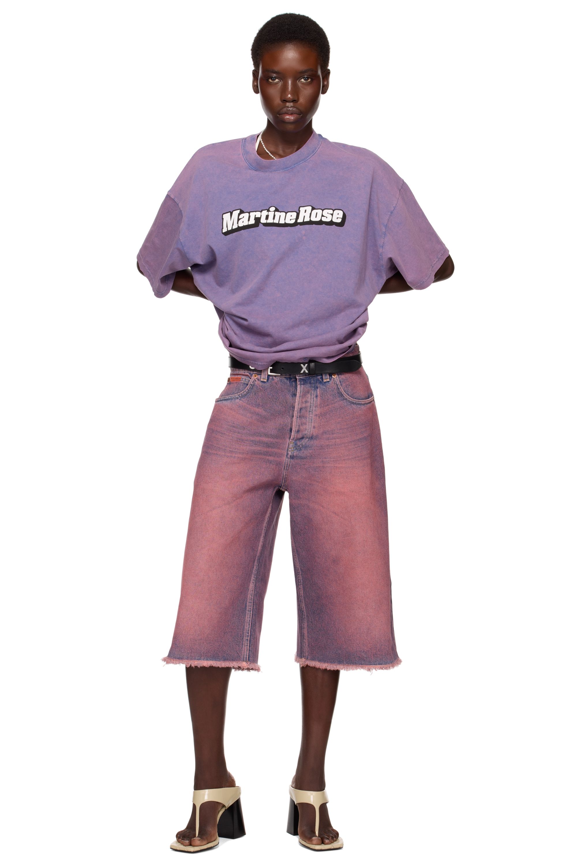 Martine Rose Short rose en denim à effet délavé exclusif à SSENSE