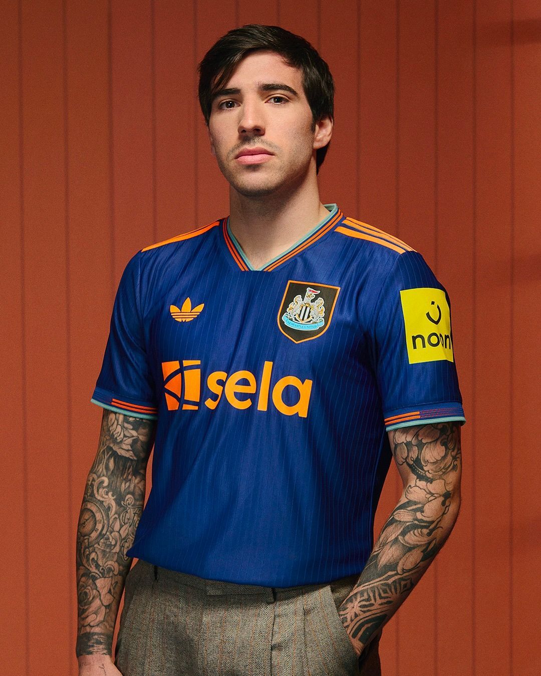 The Trefoil lands on Newcastle&apos;s new third kit A tribute to the iconic jersey from the 1997/98 season