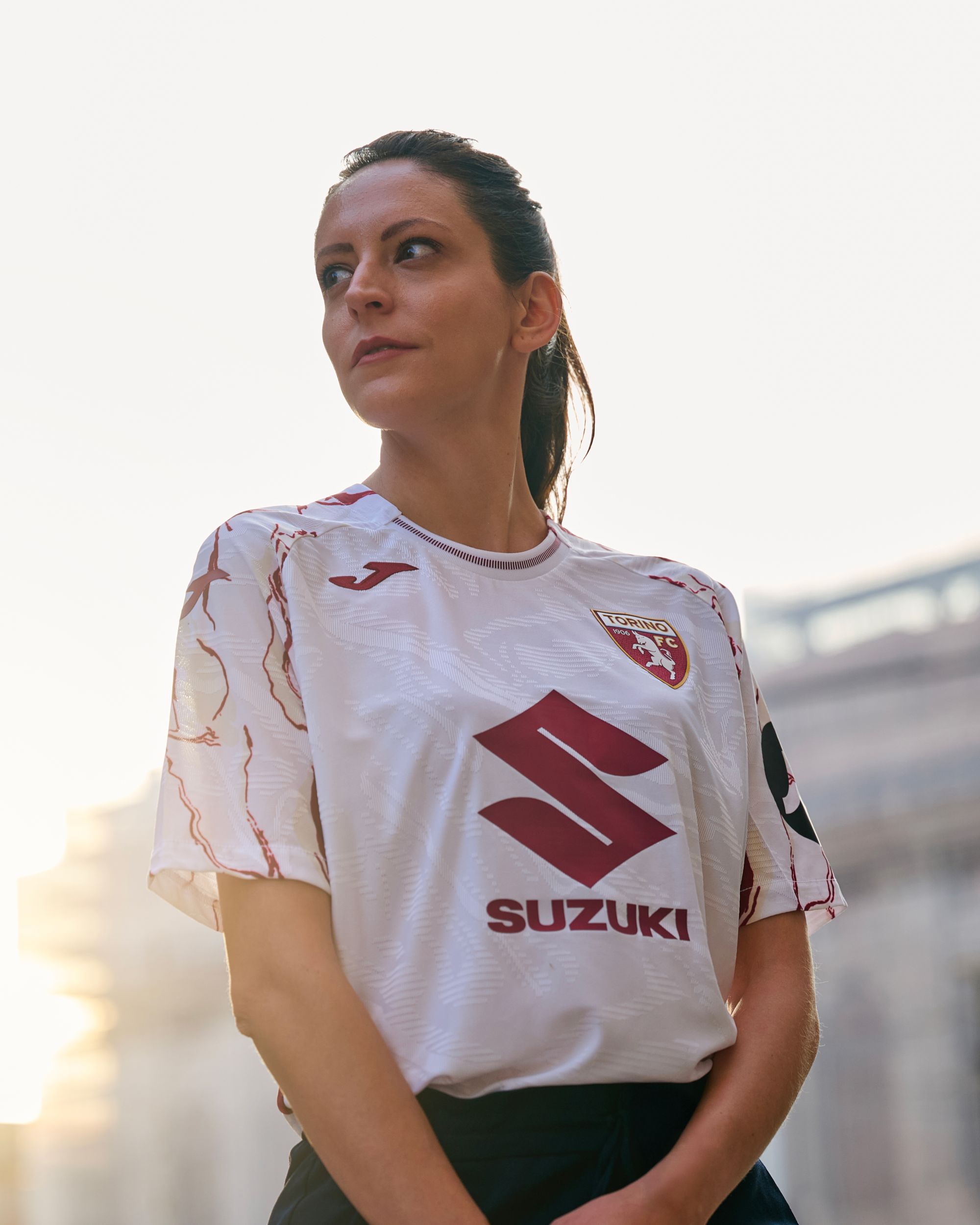 La tradizione dei maestri marmisti sulla nuova Away jersey del Torino  Una maglia che celebra la riscoperta delle bellezze della cittaà