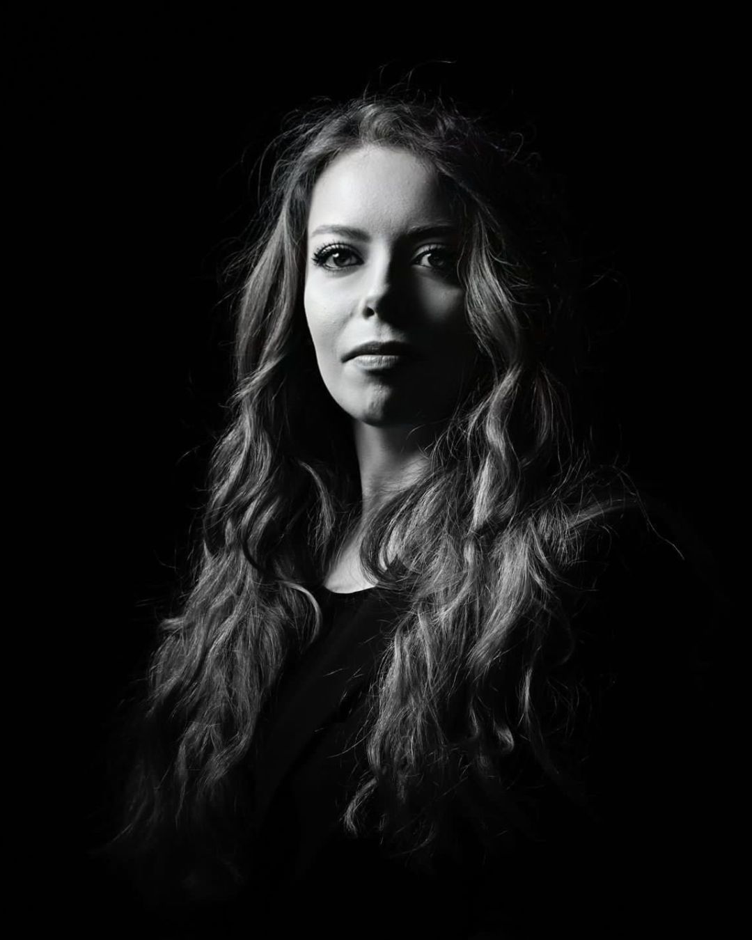 Fabiola Bardelli: Astronomia e profumeria cercano entrambe di dar luce al mistero Intervista alla founder della maison di profumeria artistica In Astra