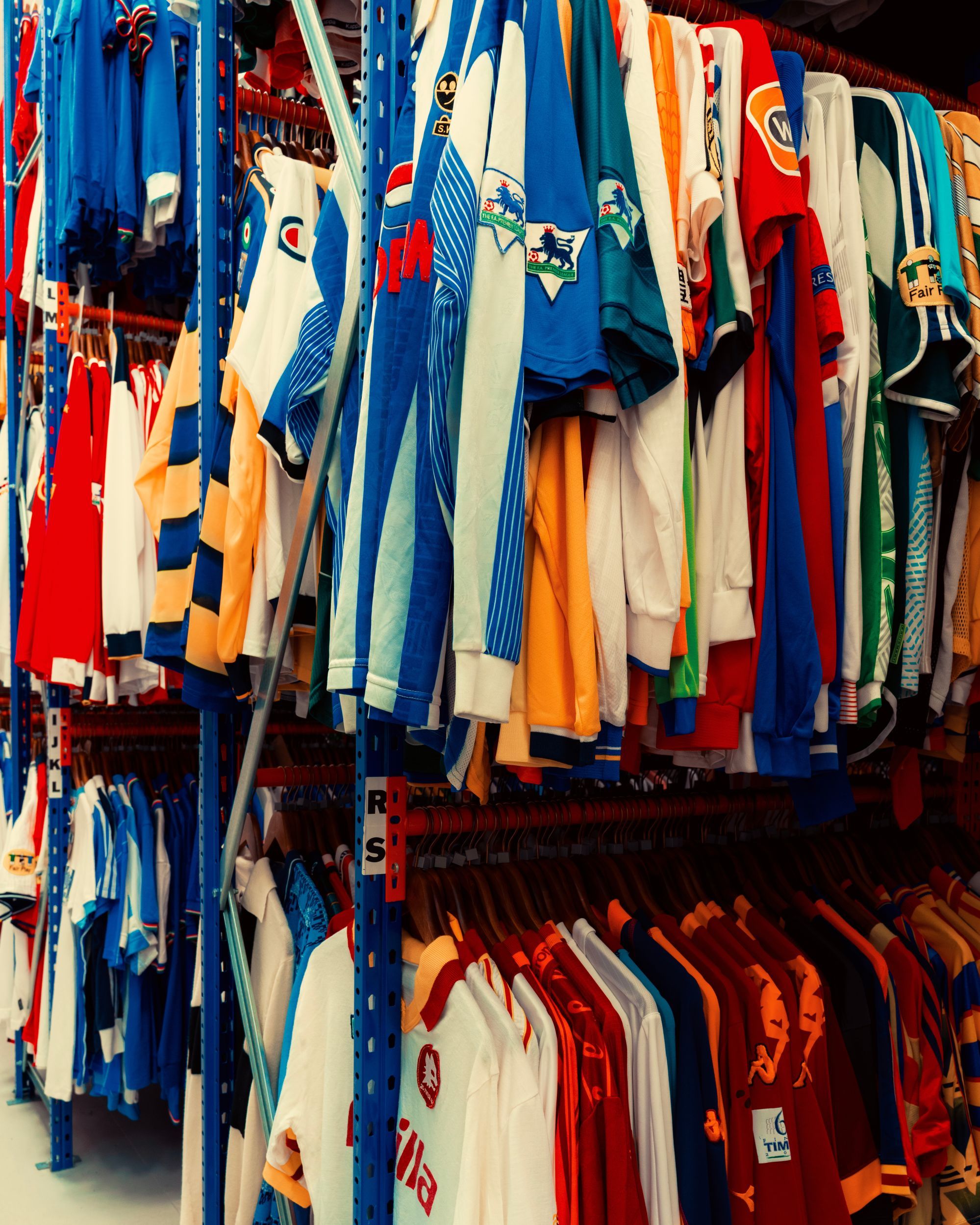 From bedrooms to archives L&apos;intervista di nss sports a Doug Bierton, fondatore di Classic Football Shirts