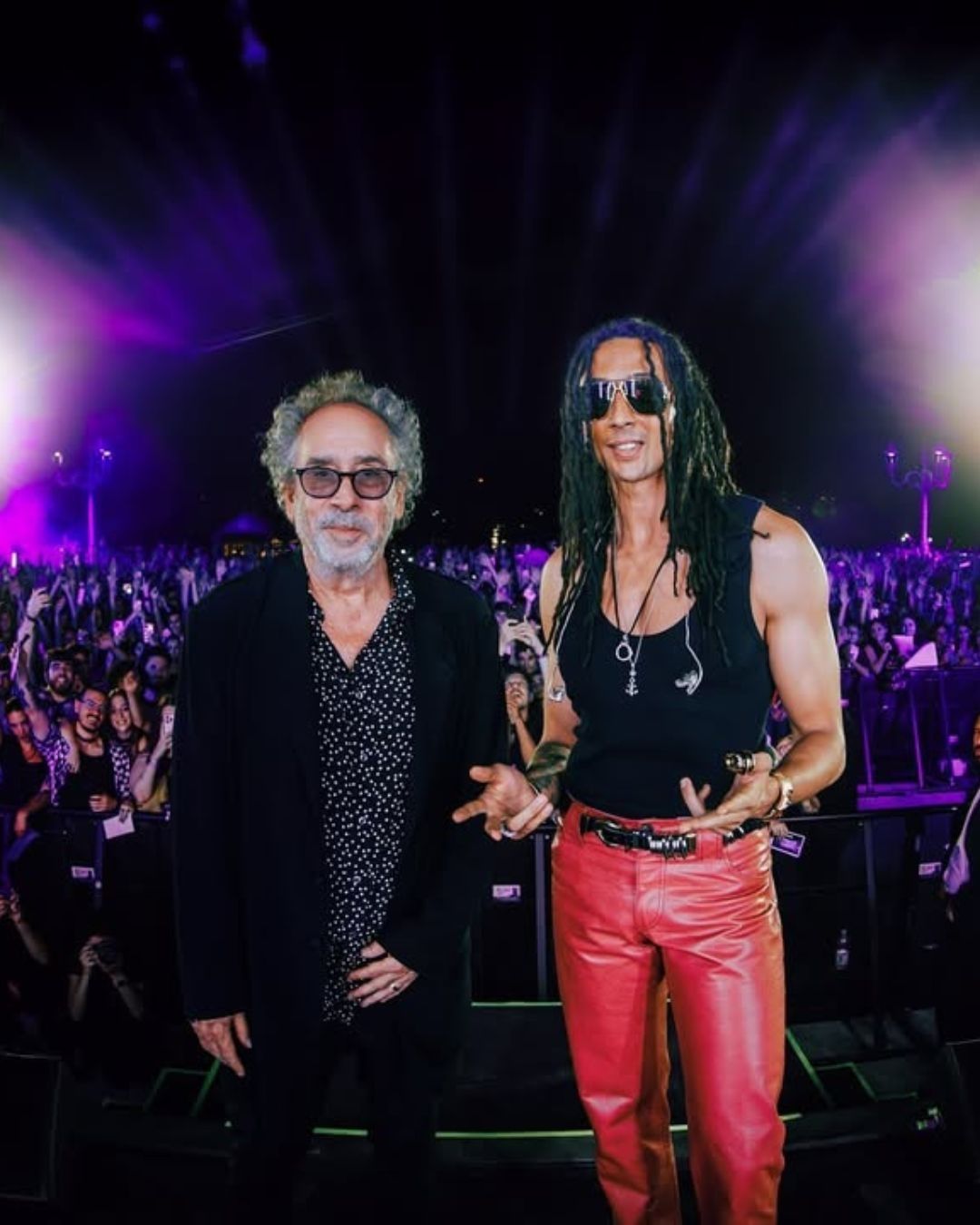 Tim Burton would call Ghali for one of his projects The two artists together on stage at the event of the second season of Wednesday in Rome