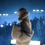 Moncler has chosen Aspen for FW26 The brand's new collection will be presented on the snow-capped peaks of the United States