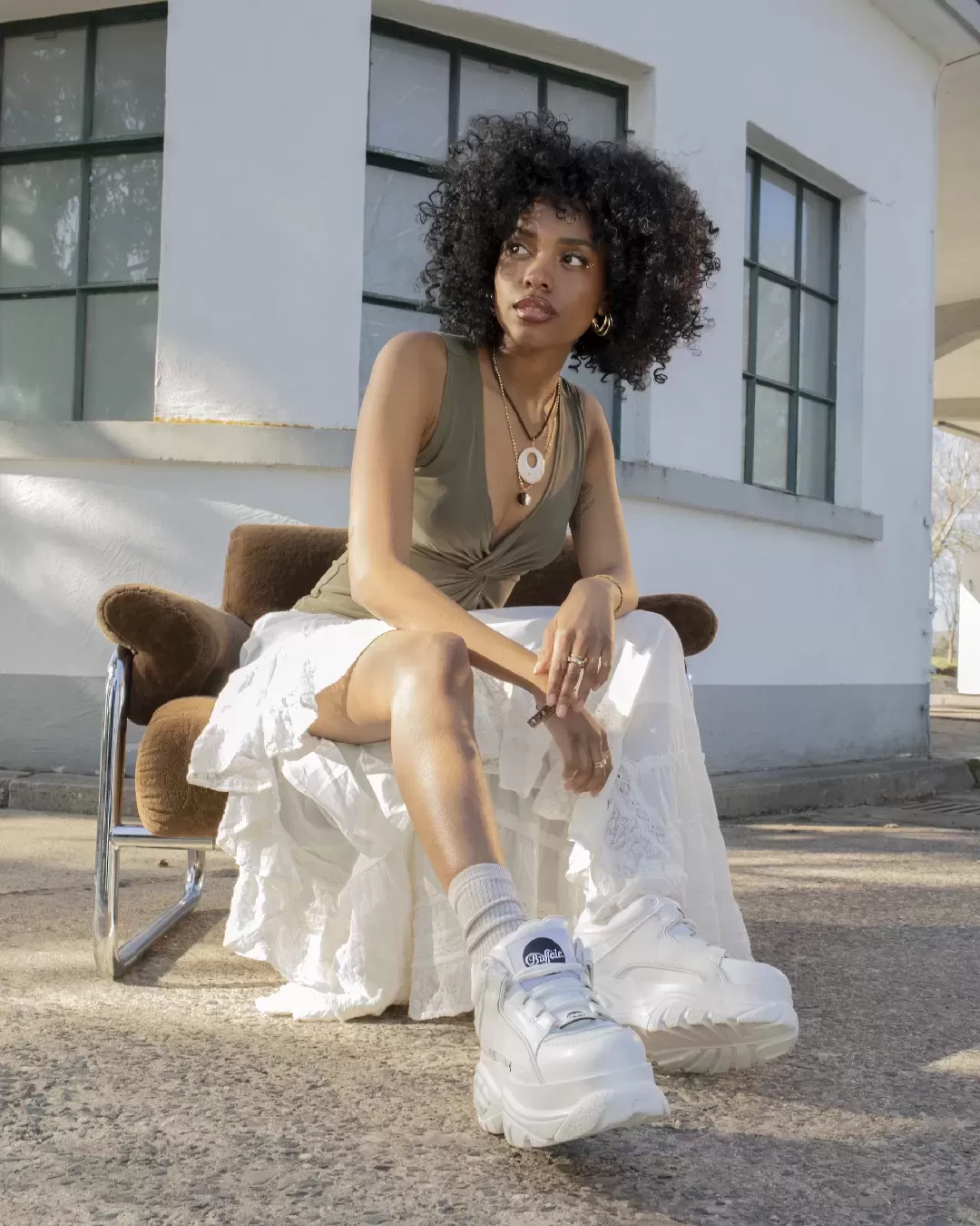 Buffalo celebra la stagione dei festival con la SS25 La campagna immortala lo spirito libero e irriverente dell'estate